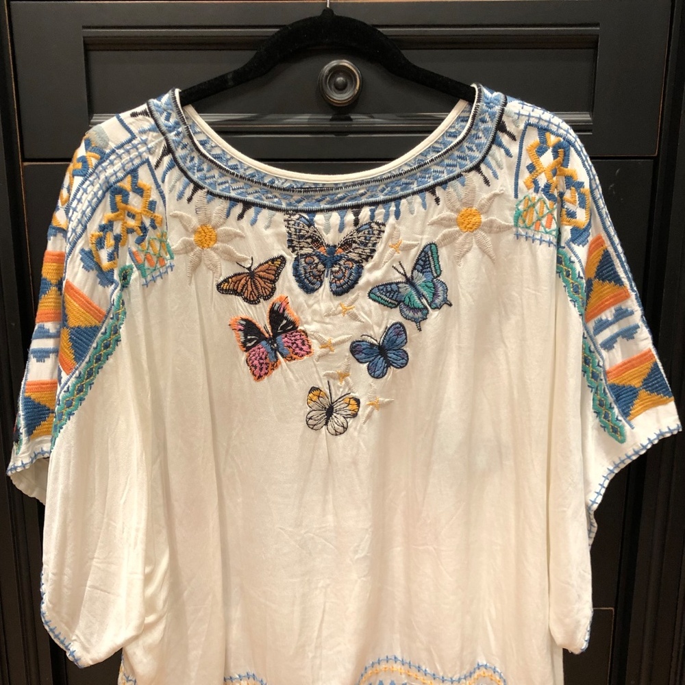 Johnny Was BIYA Butterfly Top - Picture 15 of 16